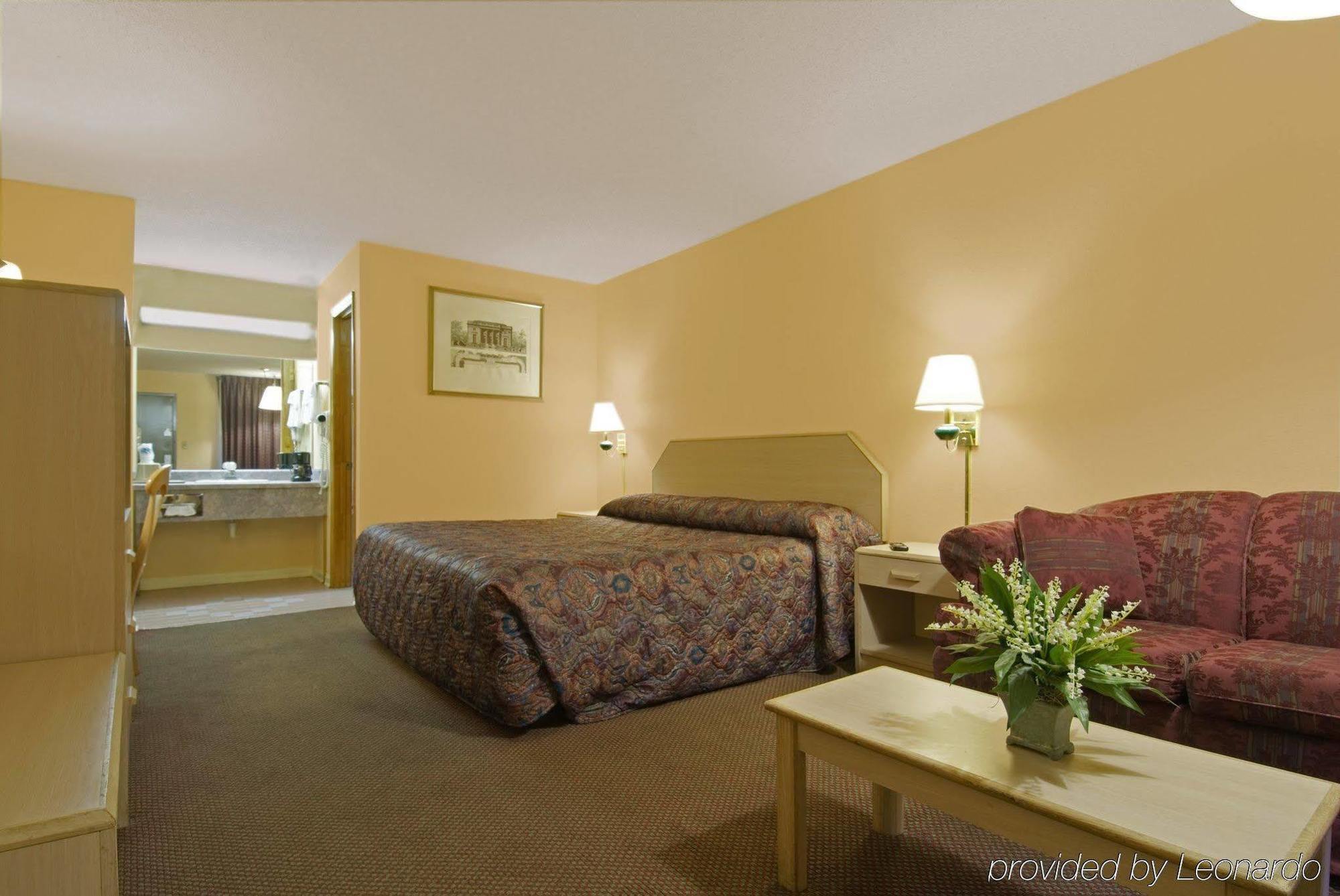 Cabarrus Inn Κόνκορντ Δωμάτιο φωτογραφία